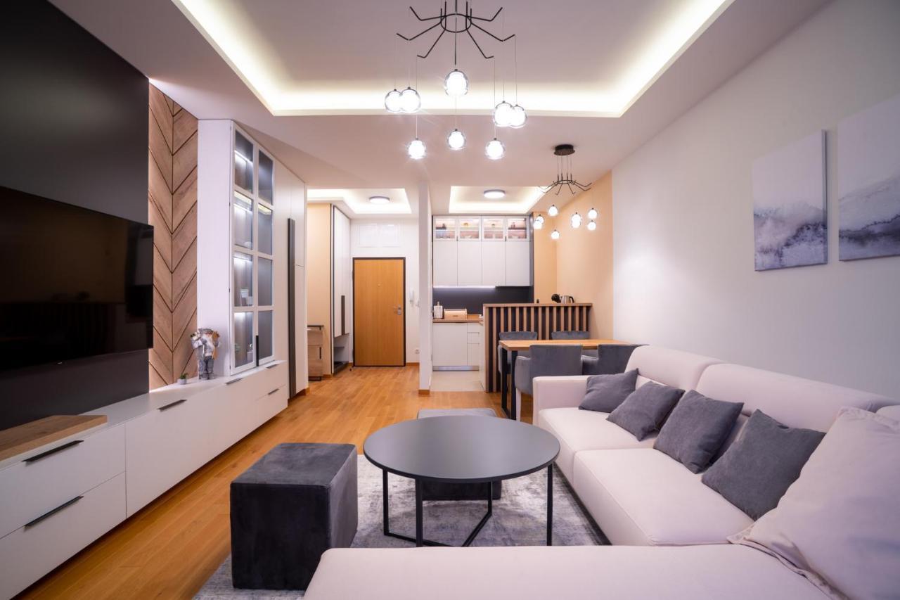 Apartman G8 Deluxe Pale Exterior photo