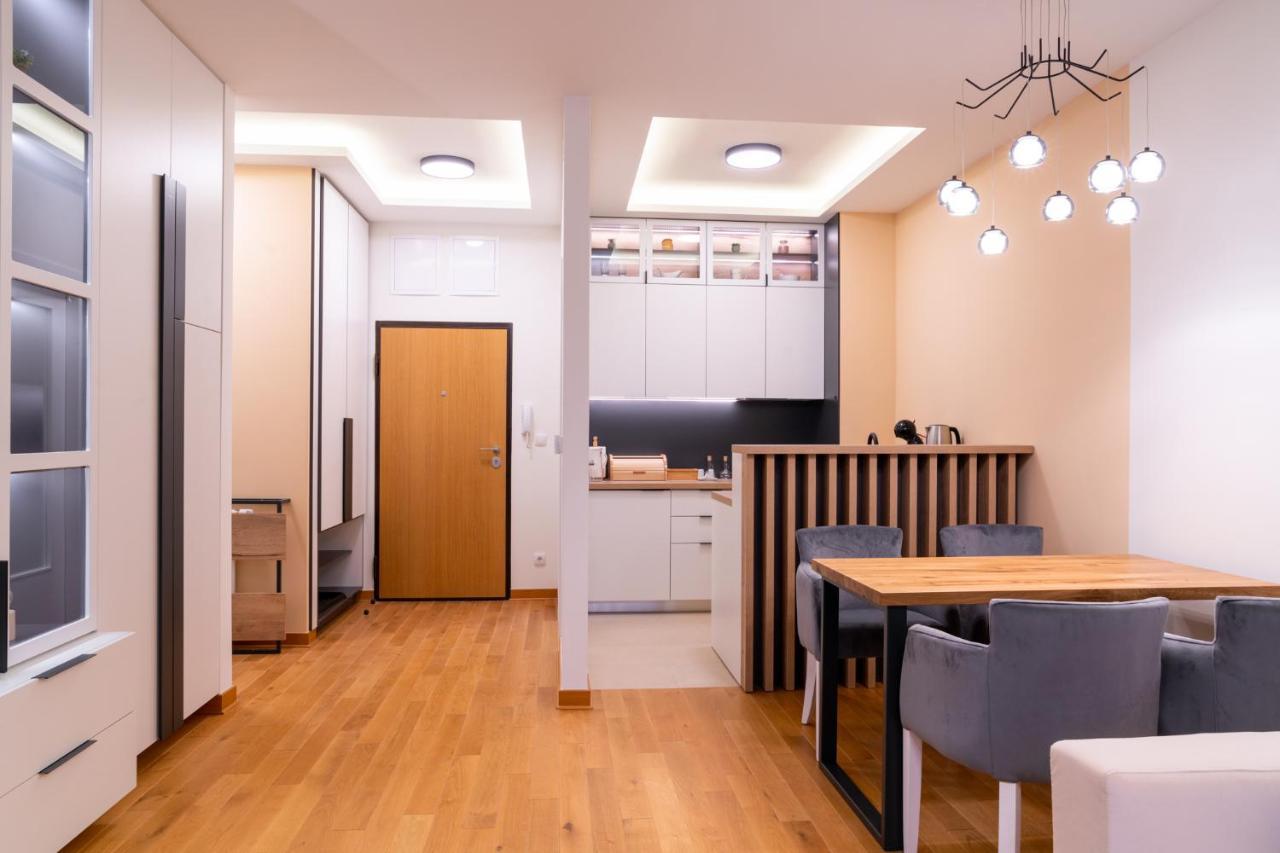 Apartman G8 Deluxe Pale Exterior photo
